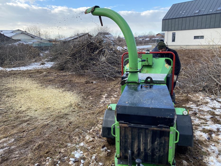 Tocator crăci// miniexcavator/ buldoexcavatot/bascul cu macara