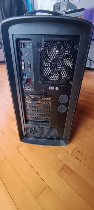 Vând unitate PC funcțională