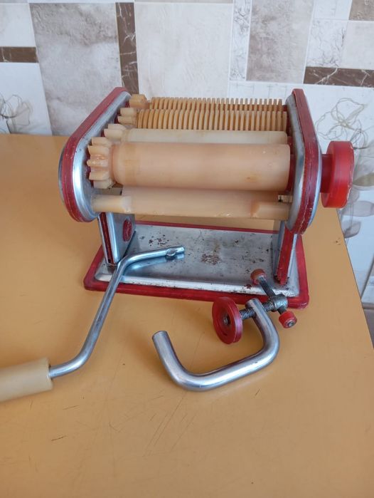 Лапшерезка цена 10000тг новая