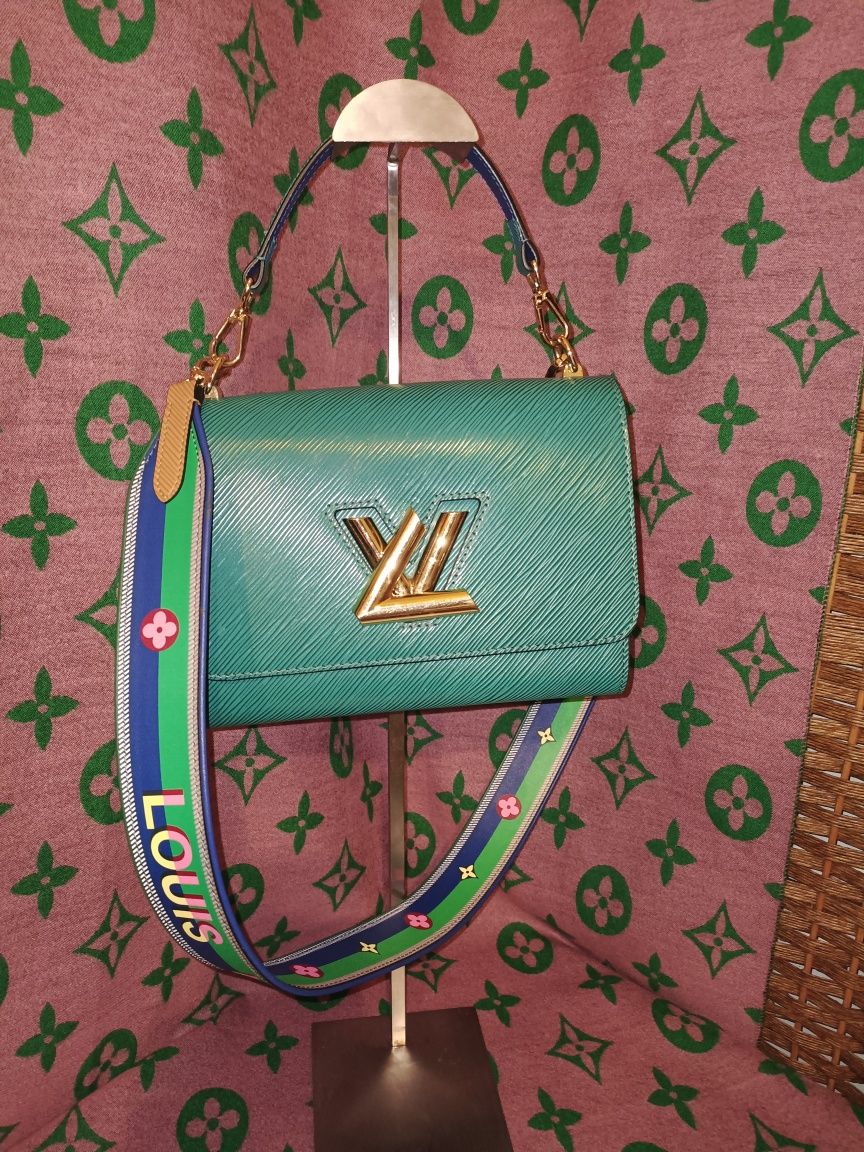 Сумка Louis Vuitton изумрудный цвет