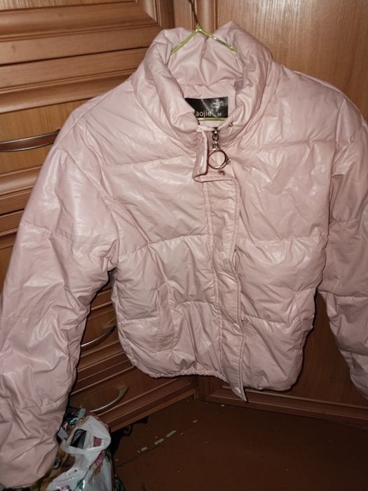 Женские куртки продам