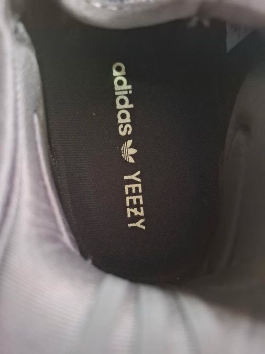 Yeezy 350 noi!! Doar astazi!!