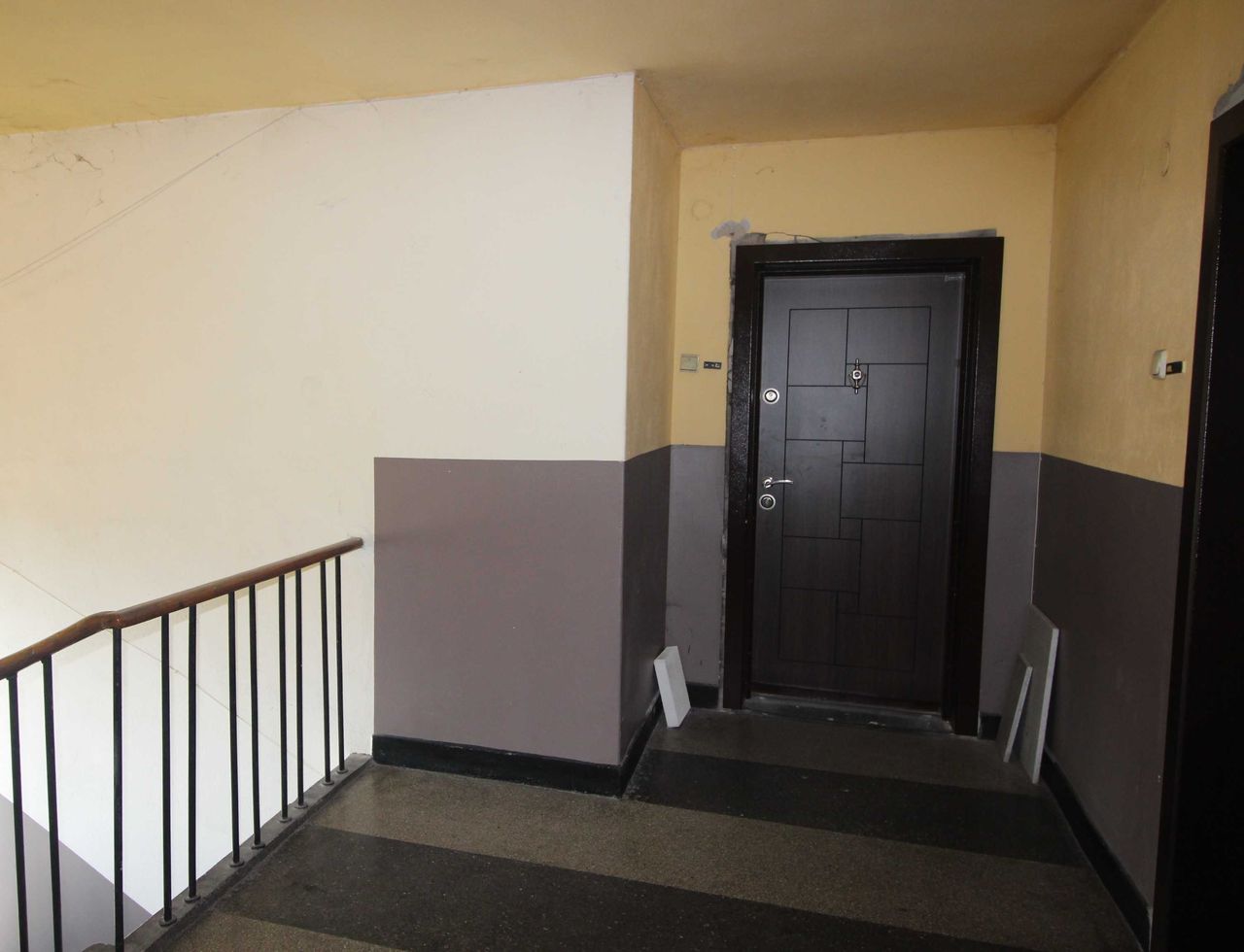 Продава се Двустаен апартамент в Габрово, Център - 68 кв.м за 938 €/кв.м - Снимка #1