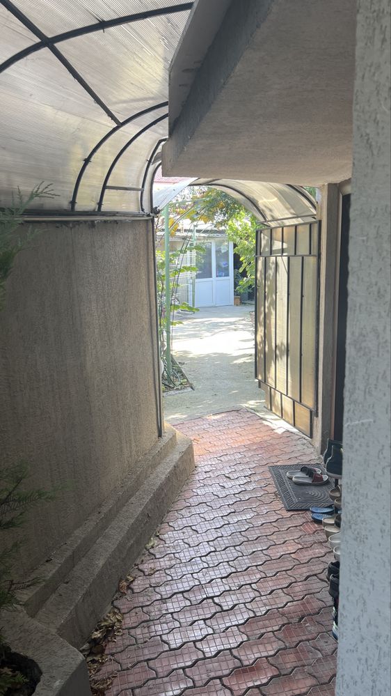 Casă de vanzare zona Piata Noua