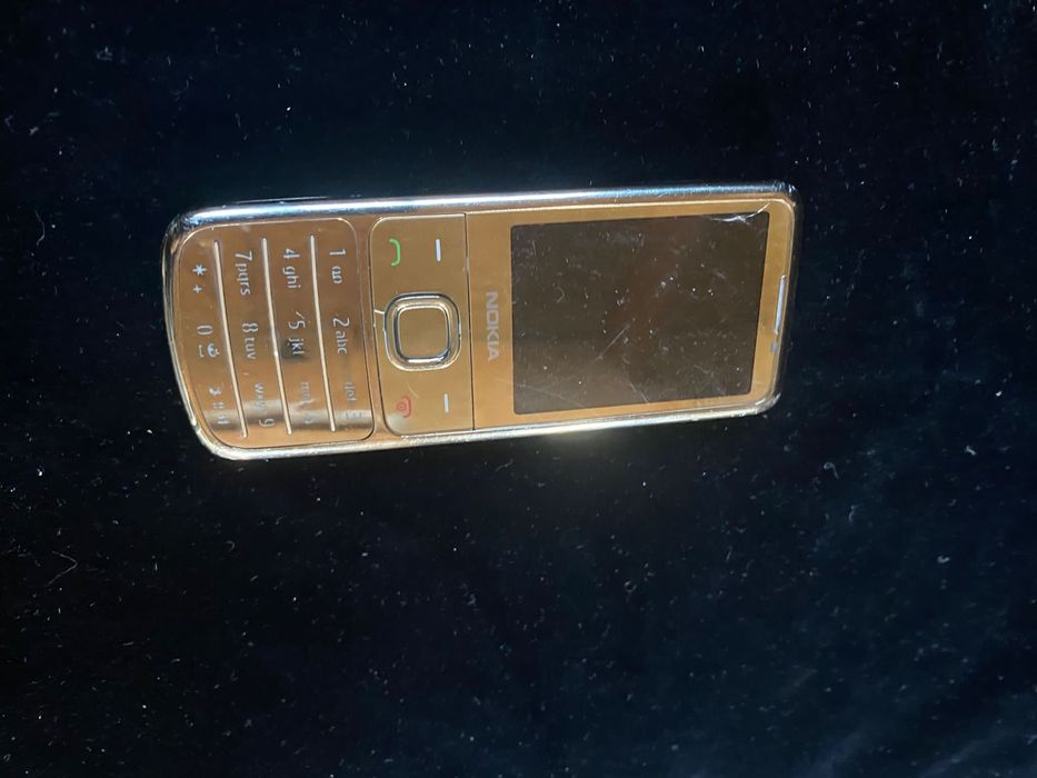Vand Nokia 6700 gold Original