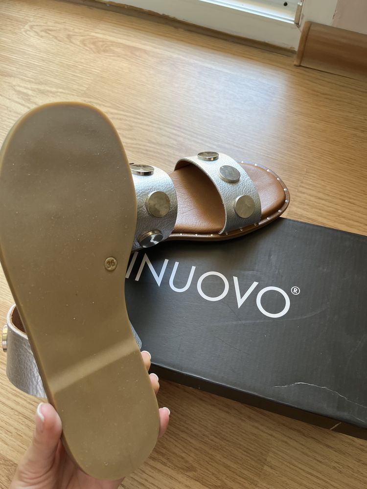 Сандали Inuovo и Kurt Geiger