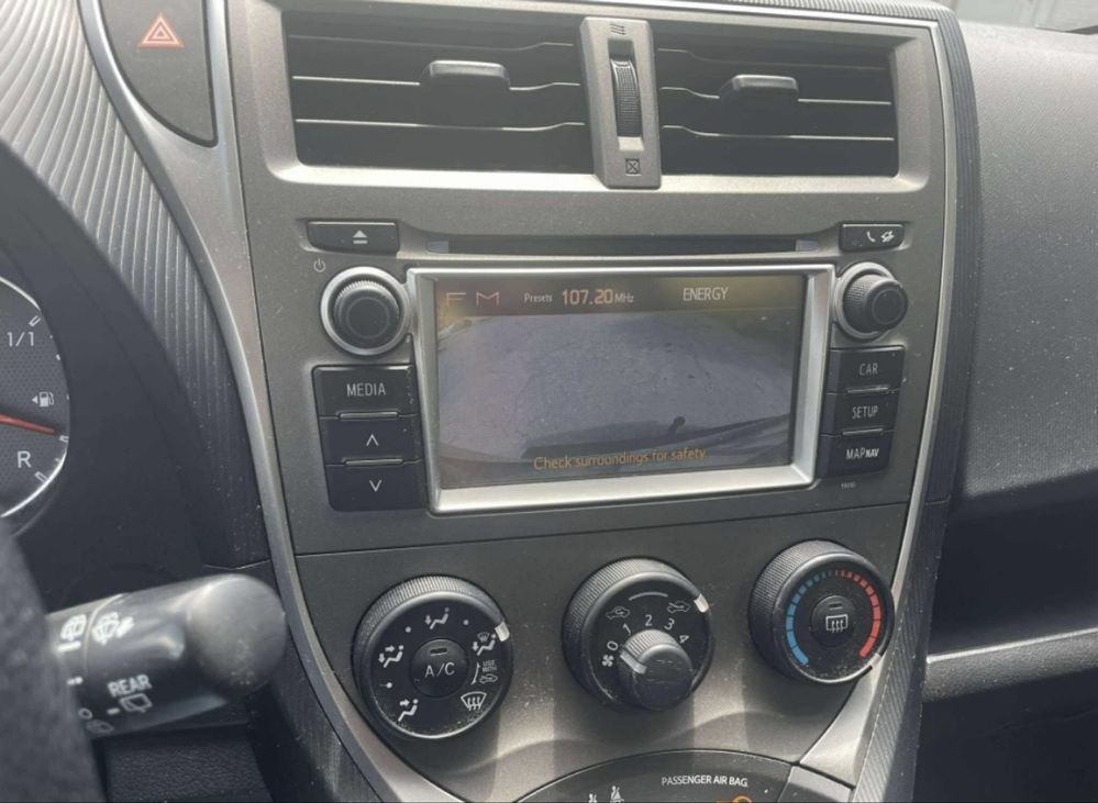 Toyota Verso S отличен