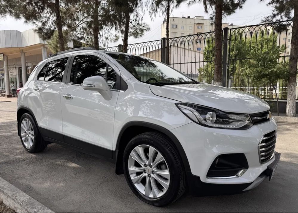 Продается автомобиль Tracker (Трекер) LTZ premyer  2020