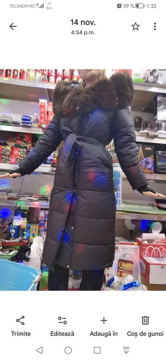 Geaca de iarna NOUA foarte lunga Neagra cu mănuși atașate fără degete