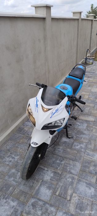 Dezmembrez/Vand Honda cbr 125R