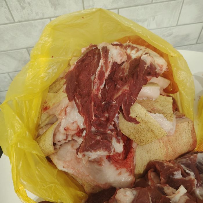 Отдам остатки от свиньи СОБАКАМ