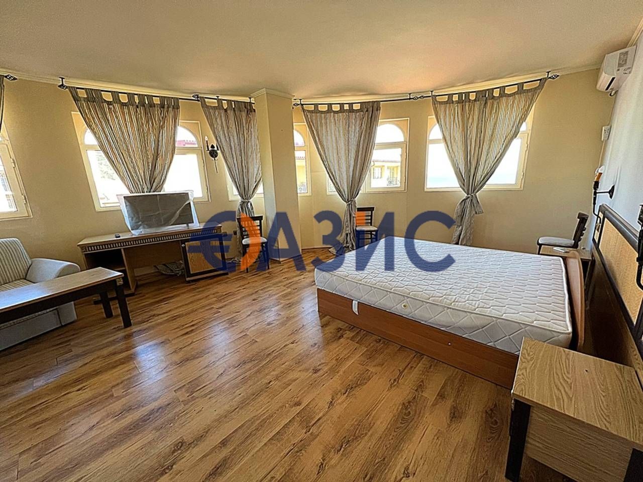 Продава се Едностаен апартамент в к.к. Елените - 58 кв.м за 799 €/кв.м - Снимка #1
