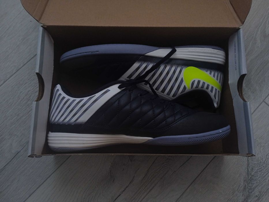 Футзалки Lunar Gato 43 размер