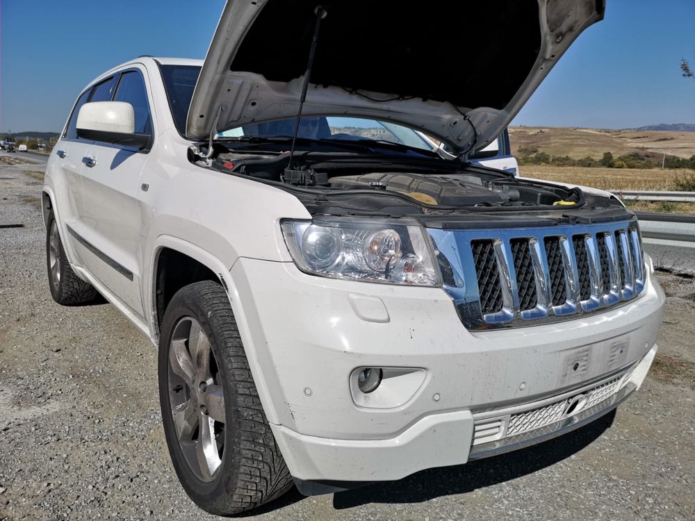 Jeep Wk2 Grand Cherokee на части