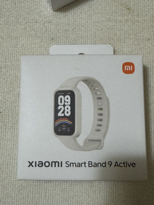 xiaomi smart band 9 active white  yangi ochilmagan
