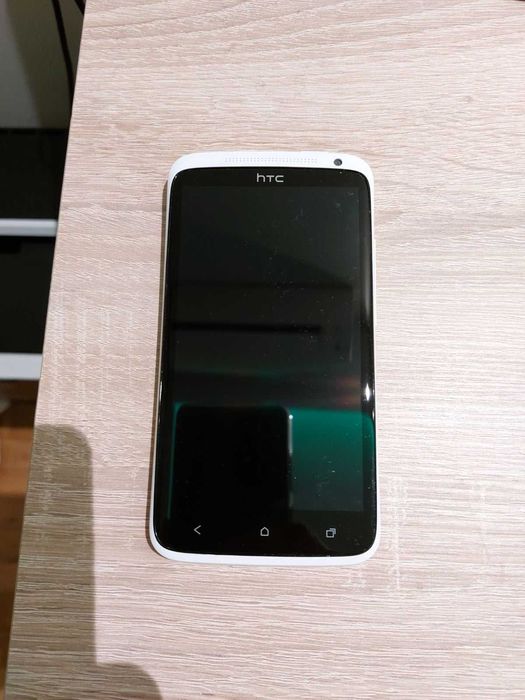 Смартфон HTC One X 16 GB