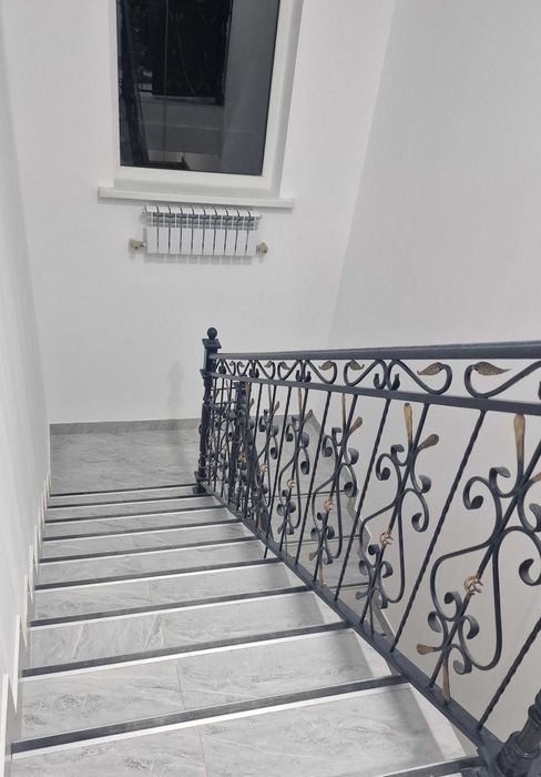 Сдам 2 х комнатную благоустроенную квартиру.