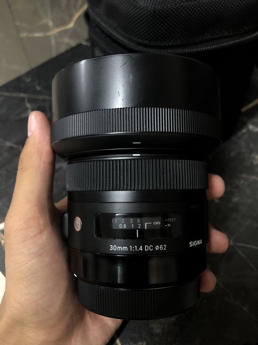 Sigma 30mm 1.4 на кэнон