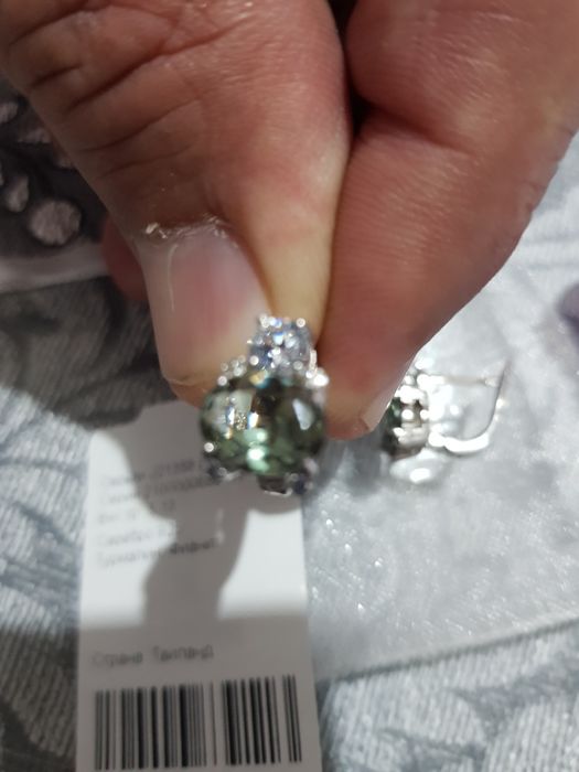 Продам серьги турмалин с фианитом