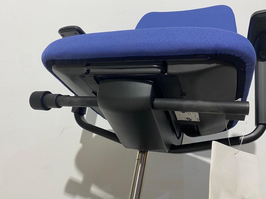 Nou, Nefolosit, Scaun Birou Steelcase 57400-Sarrebourg