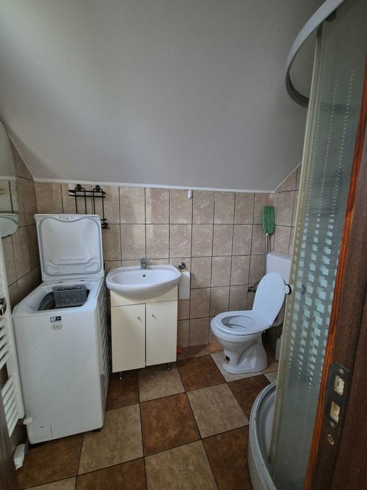 Inchiriez garsoniera