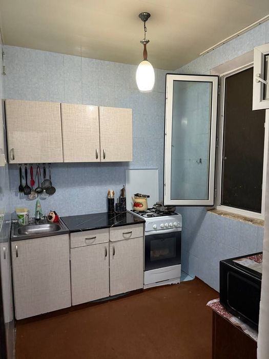 2-Комн. 3-Этаж. Зеркалка. 50м². Продажа. Уй-Жой. Феруза.