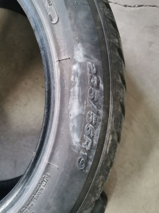 Anvelope 235 55 r19 M*S