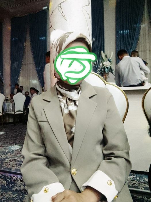 Kostum shim ayollar uchun