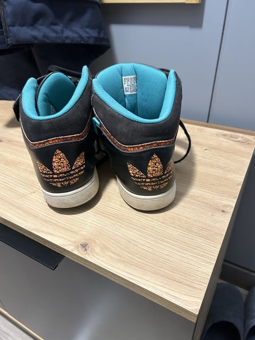 Високи маратонки Адидас 43 номер