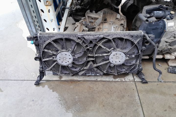 SET RADIATOARE CU ELECTROVENTILATOARE M6707001, 214000035R 2.0DCI Ren