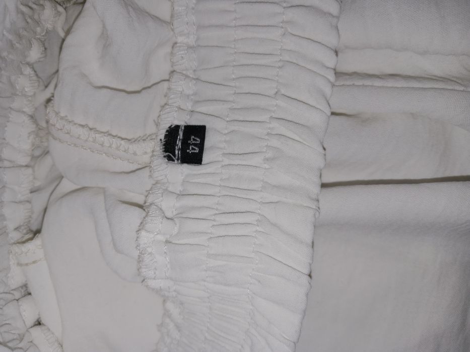 Срочно!!! Белая вверх низ, штаны и кофта