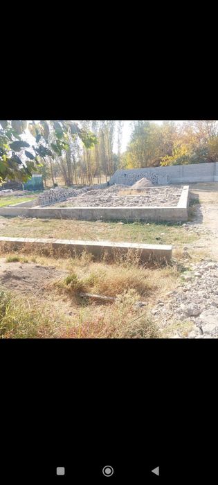 Курилиши битмаган нотурар йер сотилади