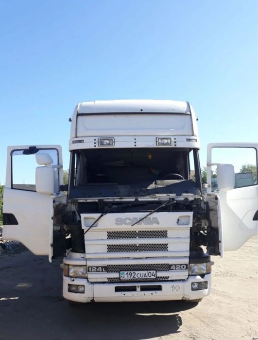 Авто стекло на грузовые авто