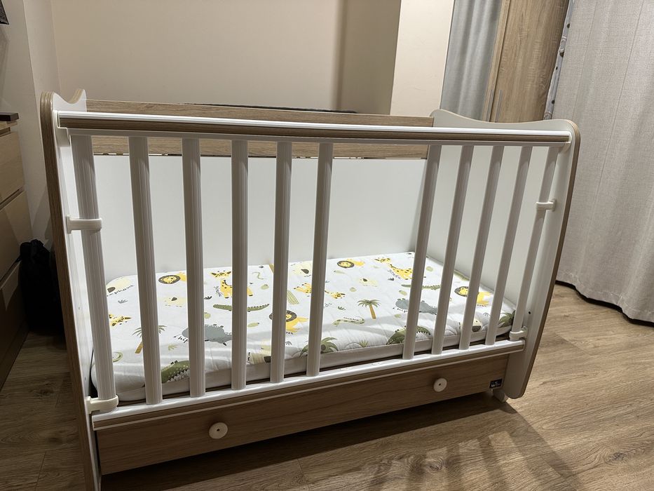 Детско бебешко легло кошара бюро с матрак Lorelli 60/120