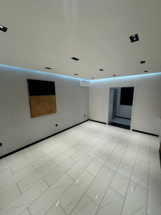 Аренда коммерческого помещения 50м² — Айбек, 1 этаж, офис/салон!