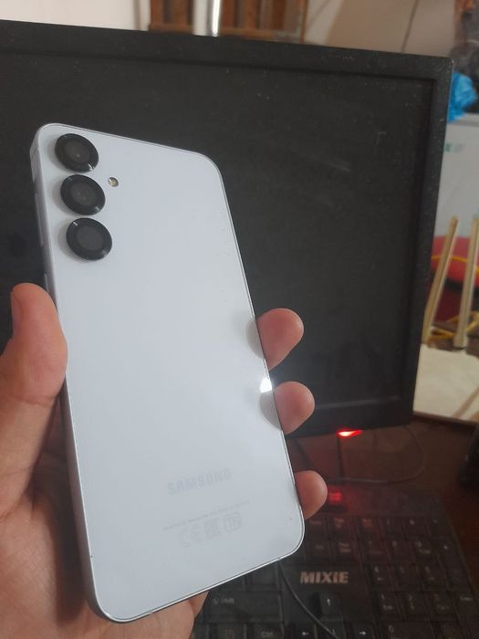 Samsung A55 5G. 8/128gb