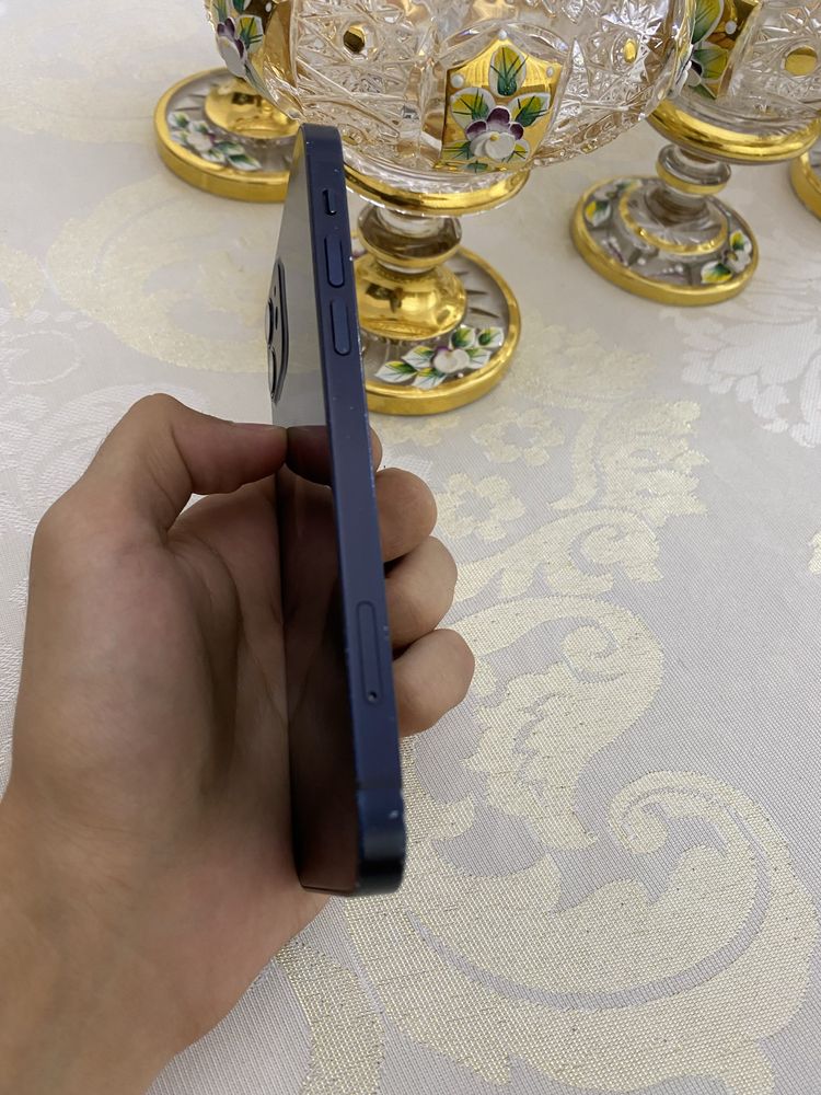 Iphone 12 ideal