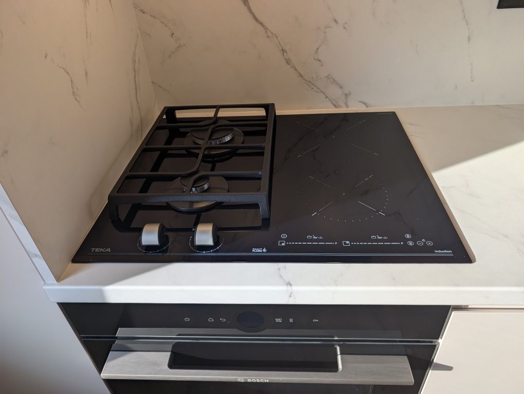 Плот за вграждане Teka JZC 64322, комбиниран - газ + индукция