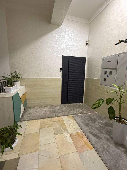 Navastroyka premium kvartira arendaga beriladi