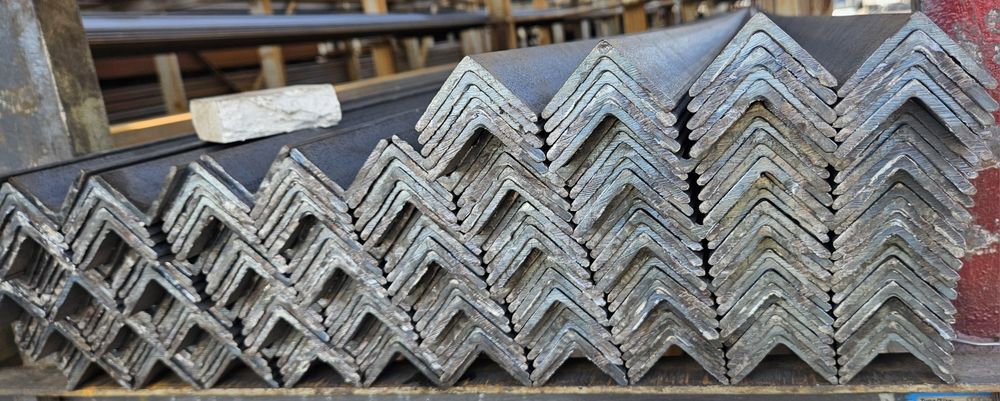 Уголок:  Бекабад, Гулистан, Казахстане, Россия