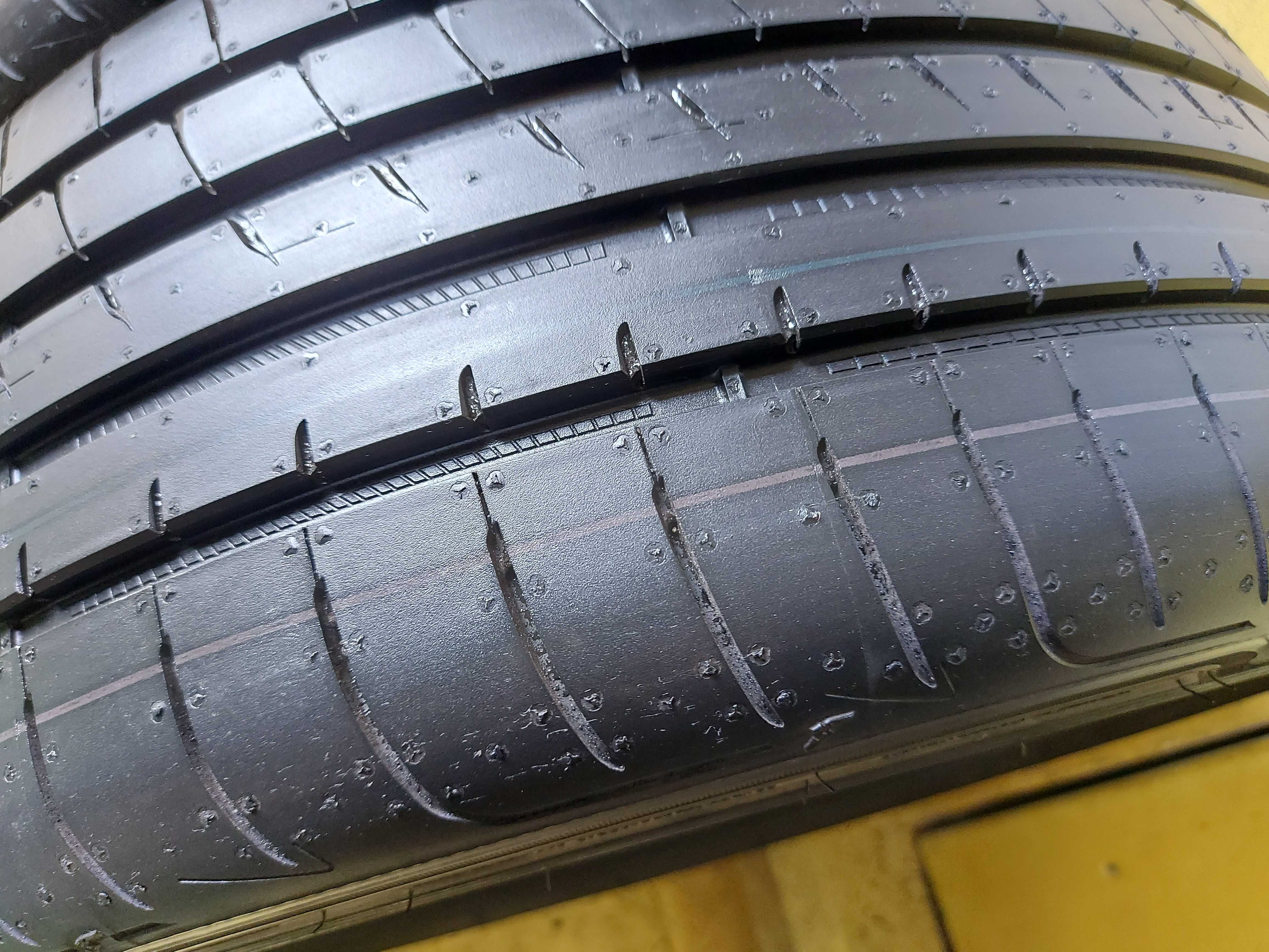 225 40 19 Goodyear DOT 2020 vara NOI