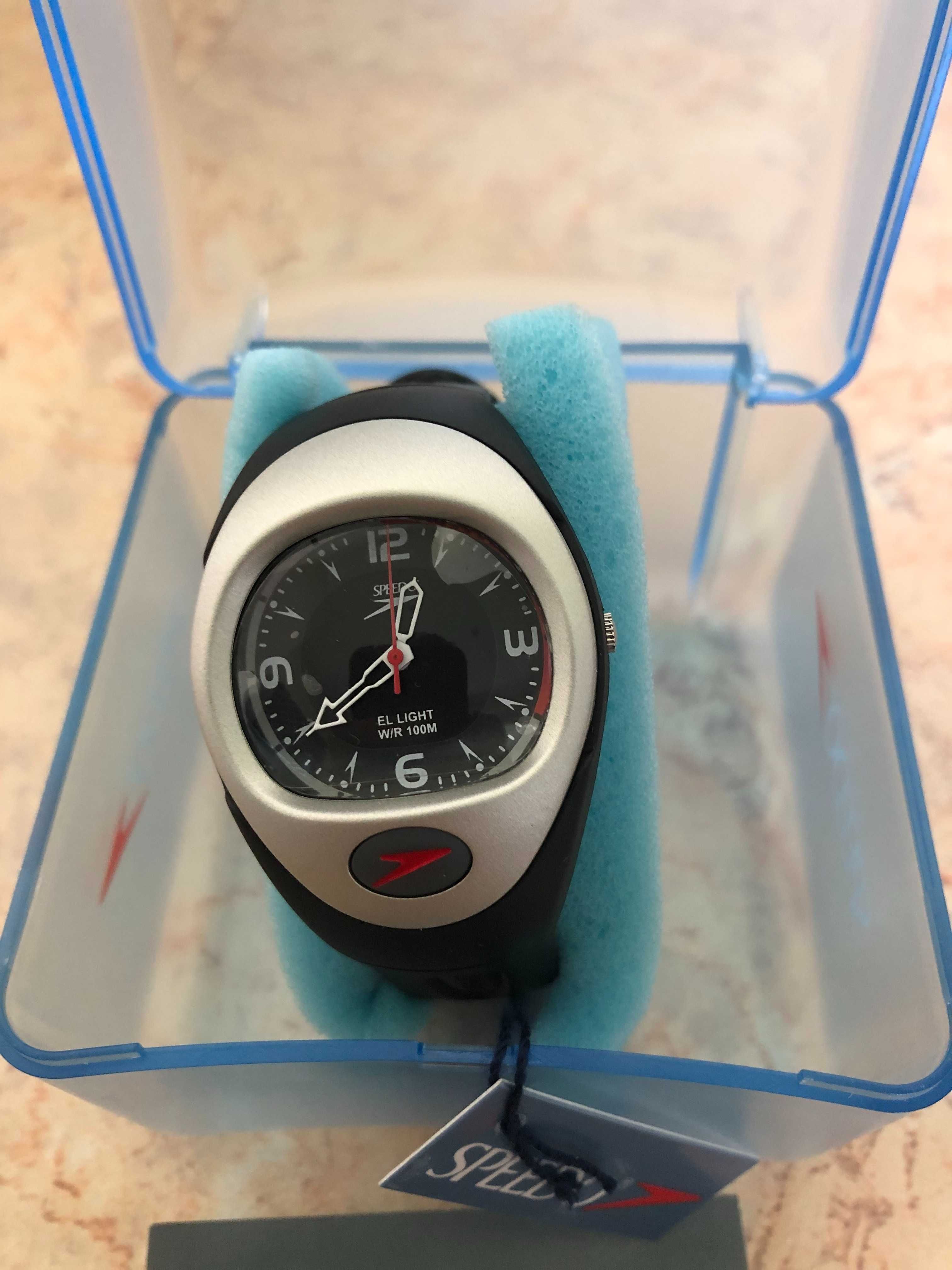 Часовник  за плуване SPEEDO SX04G02