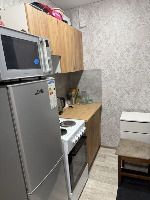 Продам квартиру на Камзина 160