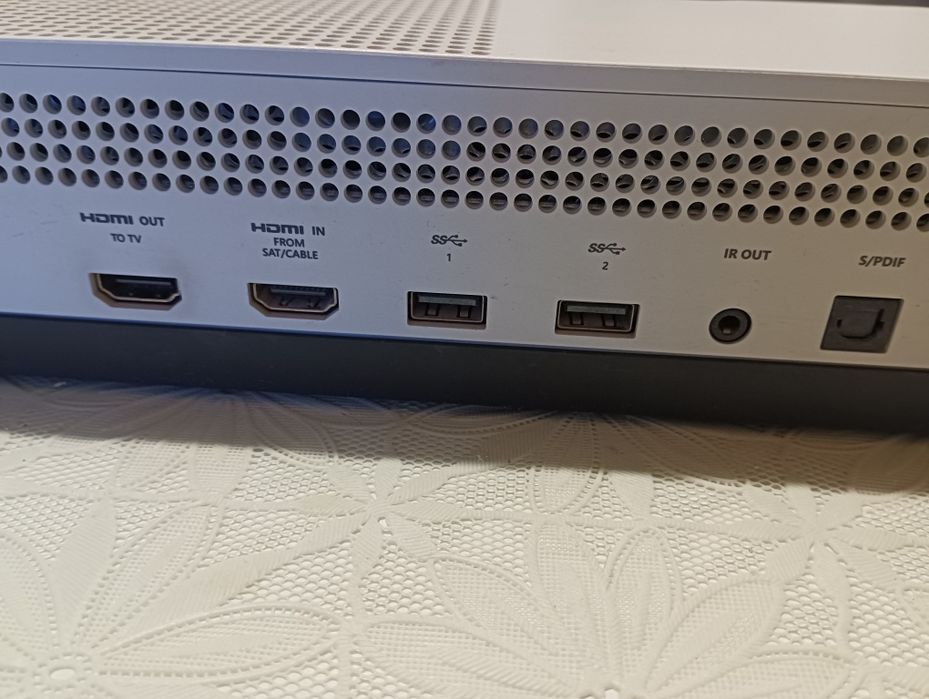 Xboxone 500GB  като нов