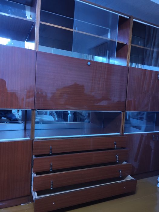 Стенка / Шкаф сотилади БУ