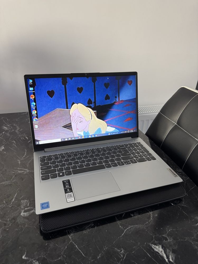 Laptop Lenovo IdeaPad 1i – Gri –