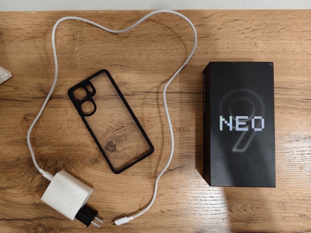 Обменяю iqoo neo 9s pro plus