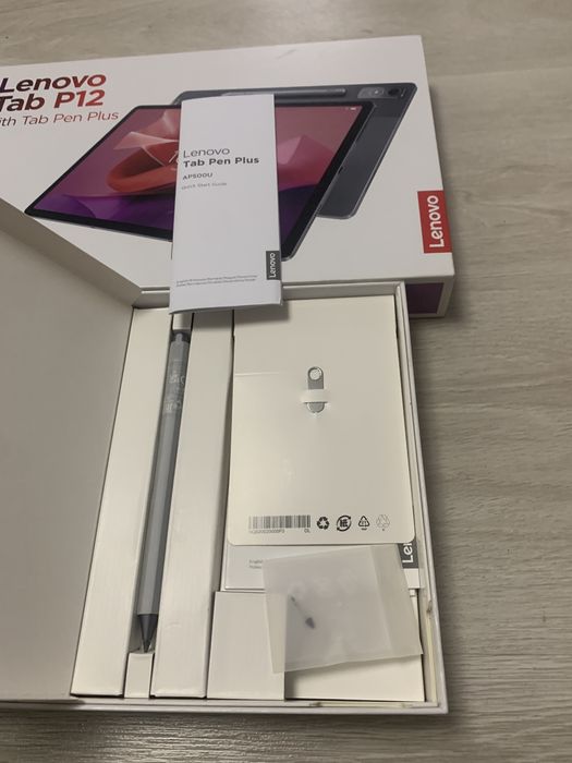 Cutie tableta Lenovo, noua cu accesorii
