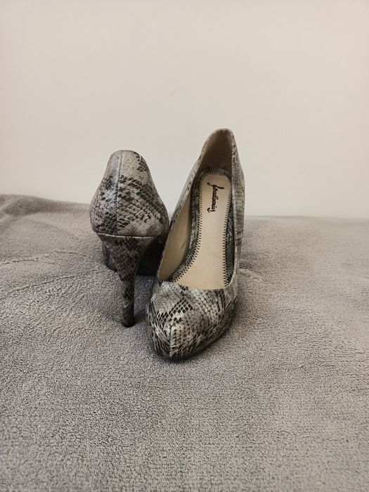 Pantofi Stradivarius