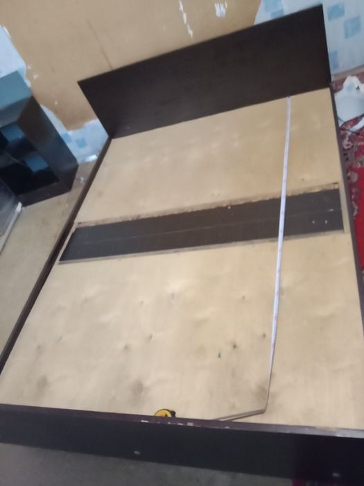 Подам  тахта   без мотраса